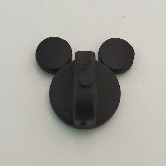 Disney Pin Trading The Lion King Pumbaa Paw Print Hidden Mickey Collection Pin - Picture 3 of 3